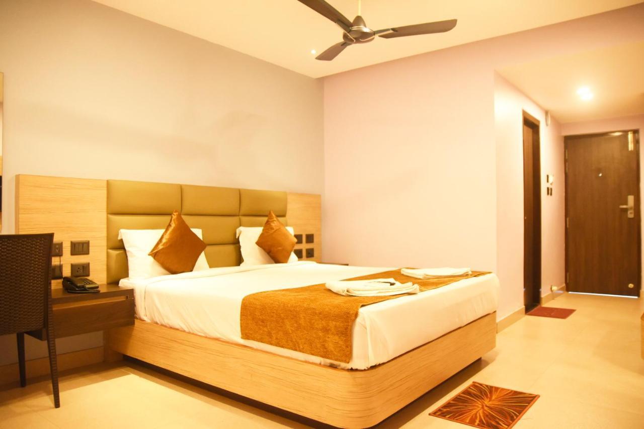 Hotel Om International Gokarna  Esterno foto