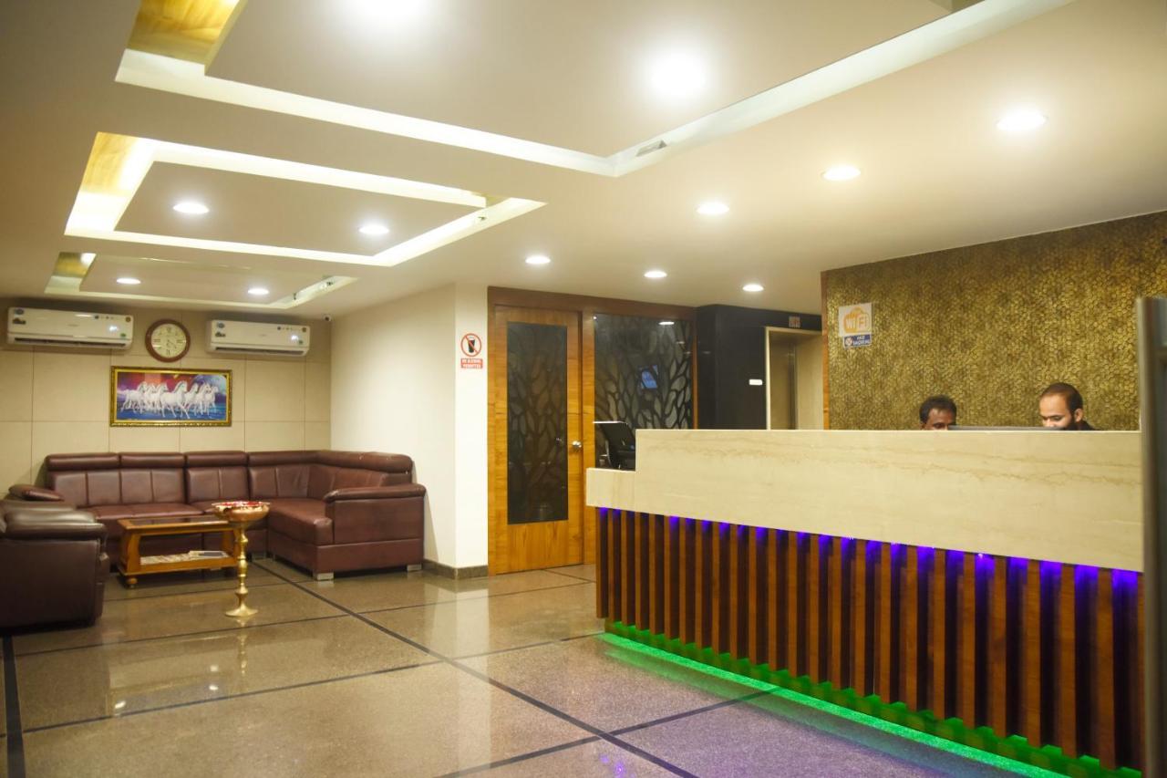 Hotel Om International Gokarna  Esterno foto